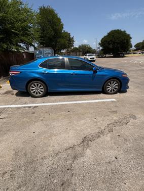 Blue 2019 Toyota Camry LE