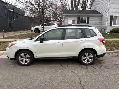 2015 Subaru Forester 2.5i