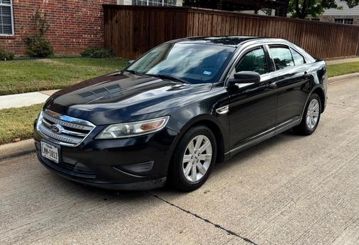 2011 Ford Taurus SE