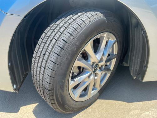 2014 Mazda Mazda3 i Grand Touring