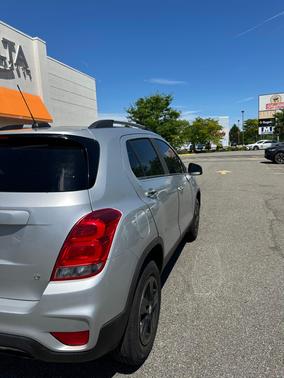 White 2020 Chevrolet Trax LT