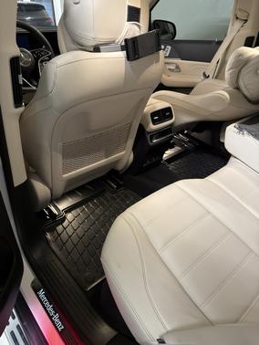 White 2024 Mercedes-Benz GLE 450 4MATIC