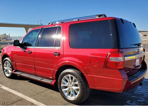 Photo 3 of 13 of 2017 Ford Expedition Limited
