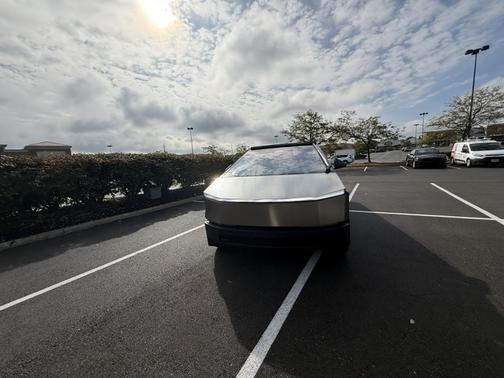 2024 Tesla Cybertruck Cyberbeast