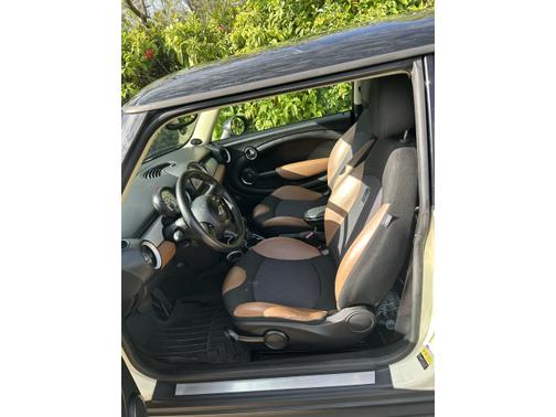 2011 MINI Cooper Base