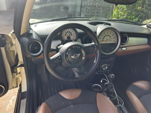 2011 MINI Cooper Base