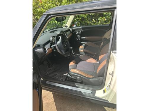 2011 MINI Cooper Base