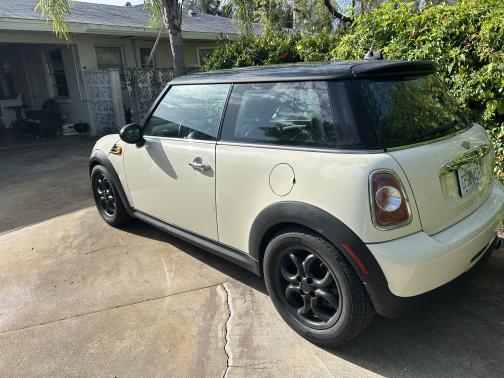 2011 MINI Cooper Base
