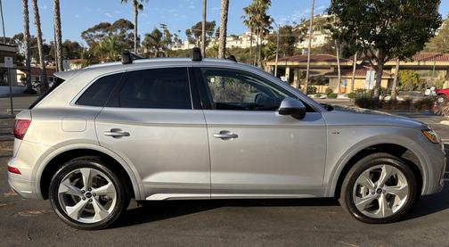 2022 Audi Q5 45 S line Premium Plus