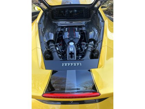 2020 Ferrari 488 Pista Base