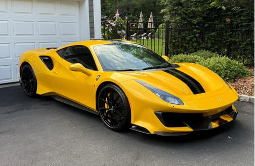2020 Ferrari 488 Pista Base