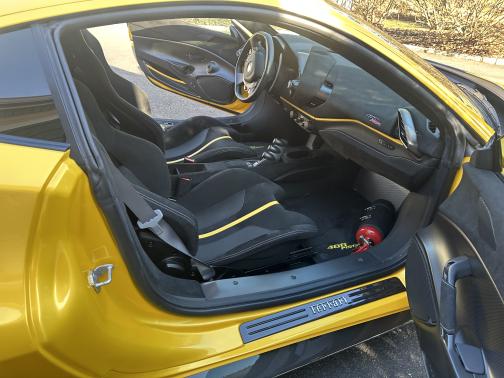 2020 Ferrari 488 Pista Base