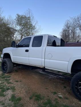 2004 Chevrolet Silverado 2500 Work Truck