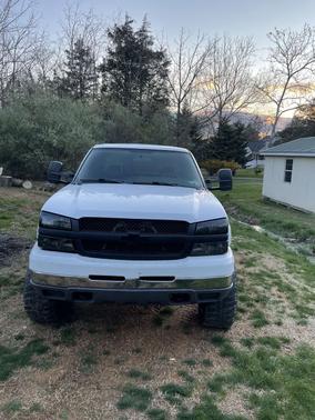 2004 Chevrolet Silverado 2500 Work Truck
