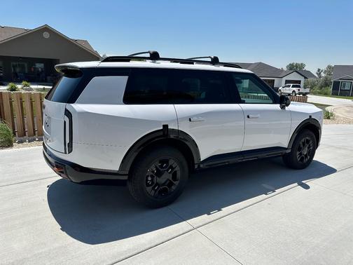 White 2027 Kia Telluride SX Prestige X-Pro