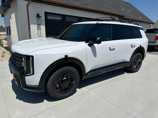 White 2027 Kia Telluride SX Prestige X-Pro