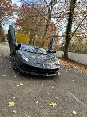 2019 Lamborghini Aventador SVJ Base