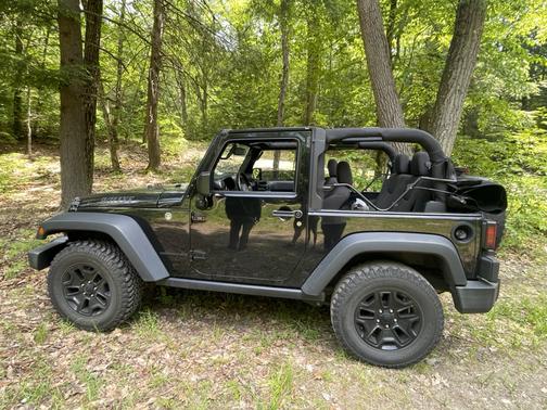 2017 Jeep Wrangler Willys Wheeler