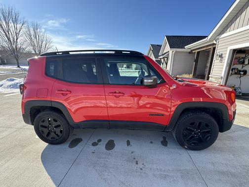 2018 Jeep Renegade Trailhawk