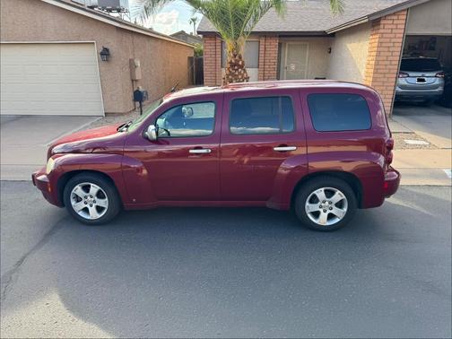Red 2007 Chevrolet HHR LT