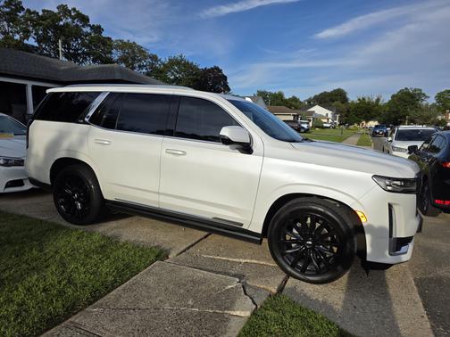 2023 Cadillac Escalade Premium Luxury