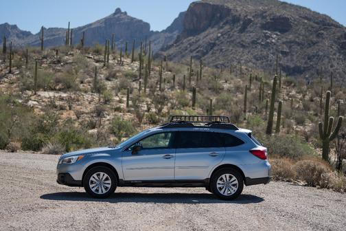 Silver 2017 Subaru Outback 2.5i