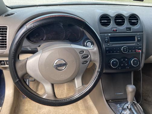 Photo 5 of 7 of 2011 Nissan Altima 2.5 S