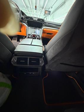 Black 2023 Lamborghini Urus S