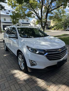 White 2018 Chevrolet Equinox Premier w/1LZ