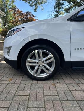 White 2018 Chevrolet Equinox Premier w/1LZ