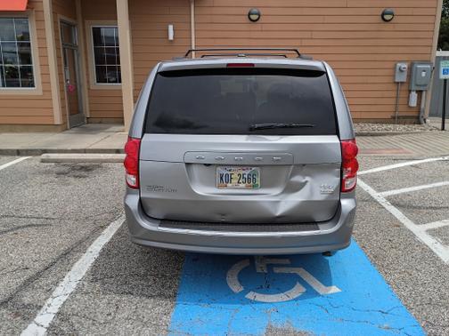 Gray 2016 Dodge Grand Caravan R/T