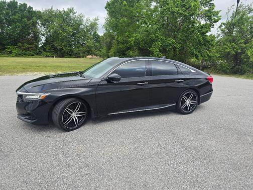 Black 2022 Honda Accord Touring 2.0T