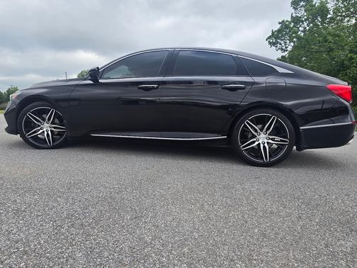 Black 2022 Honda Accord Touring 2.0T