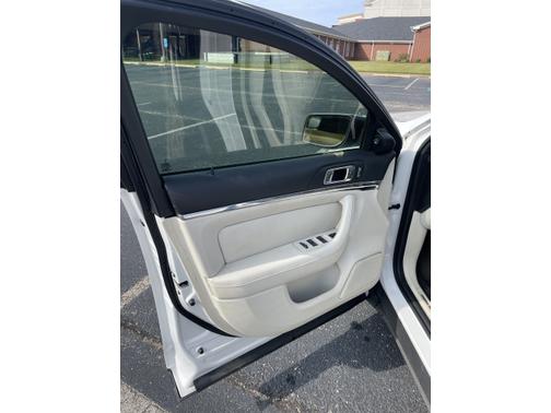 2010 Lincoln MKS Base