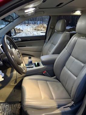 Red 2011 Jeep Grand Cherokee Laredo