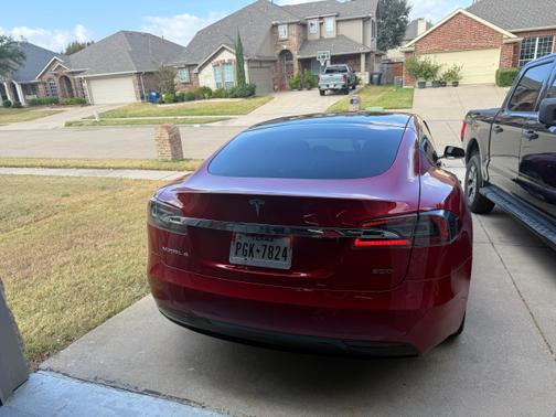 2017 Tesla Model S 90D