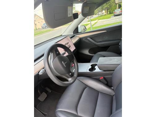 2025 Tesla Model Y Long Range RWD