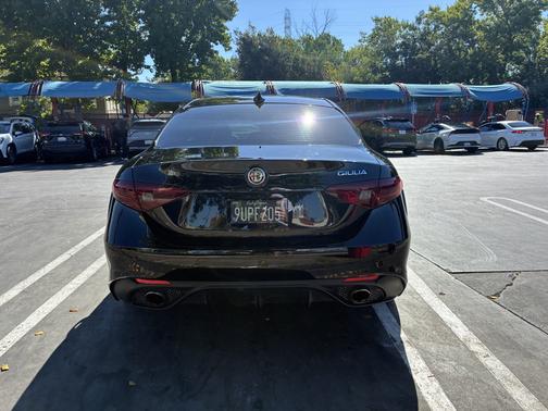 Black 2019 Alfa Romeo Giulia Ti