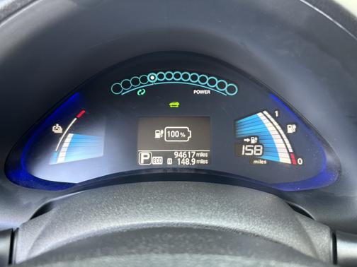2016 Nissan Leaf SV