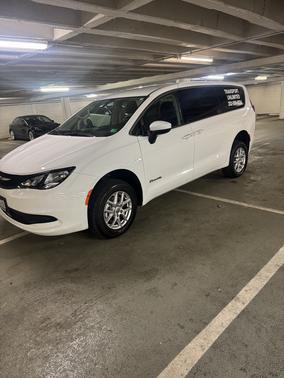 2022 Chrysler Voyager LX