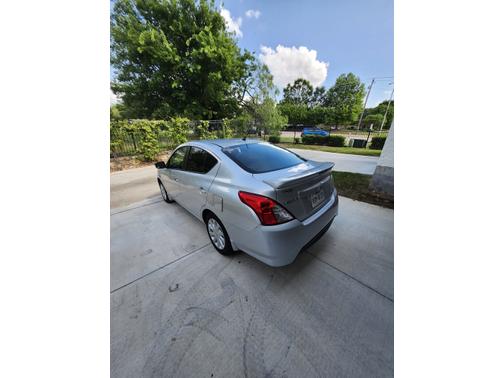 Silver 2016 Nissan Versa 1.6 SV