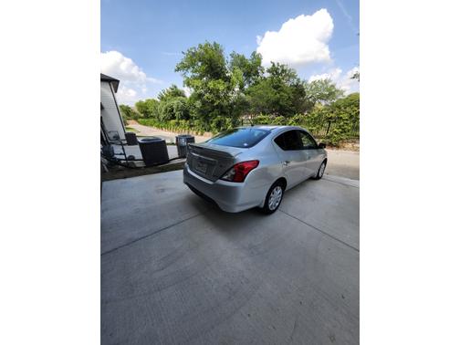Silver 2016 Nissan Versa 1.6 SV