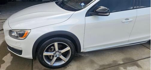 2015 Volvo V60 Cross Country T5 Platinum
