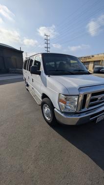 2010 Ford E350 Super Duty XLT