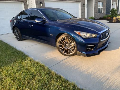 2016 INFINITI Q50 3.0t Red Sport 400