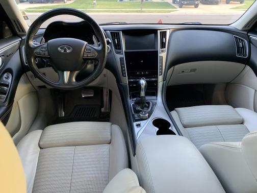 2016 INFINITI Q50 3.0t Red Sport 400