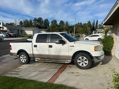 2005 Ford F-250 XLT Crew Cab Super Duty