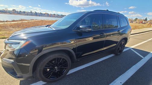 2021 Honda Pilot Black Edition