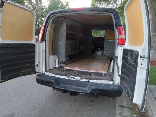 White 2014 GMC Savana 2500 Work Van