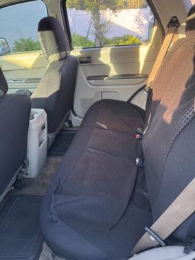2010 Ford Escape XLS